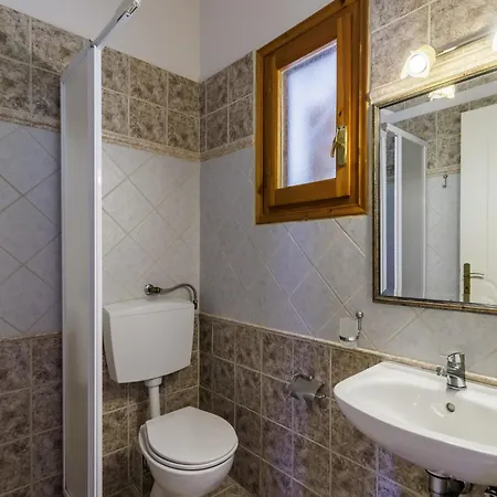 Appartement Likasti *